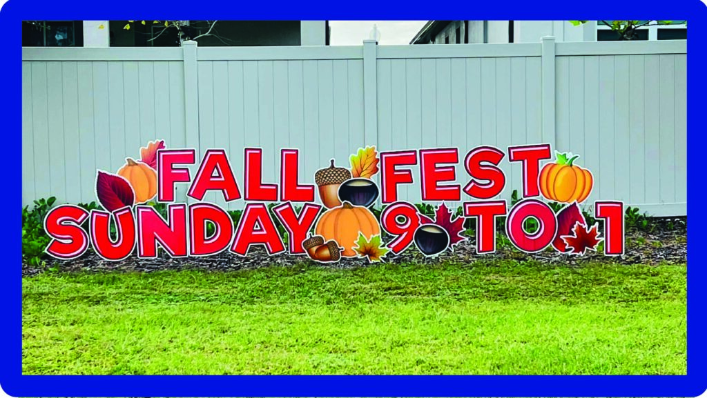 hol 17 01 Signs Holidays