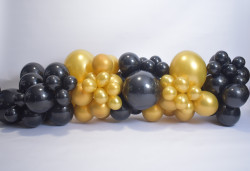 DSC 0037202026 03 27T13 56 24.84420edited 1775171138 1 Grab & Go Large Garland 8-10ft